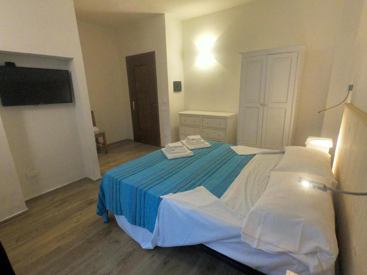Villa La Conchiglia Rooms Cala Liberotto Exterior foto