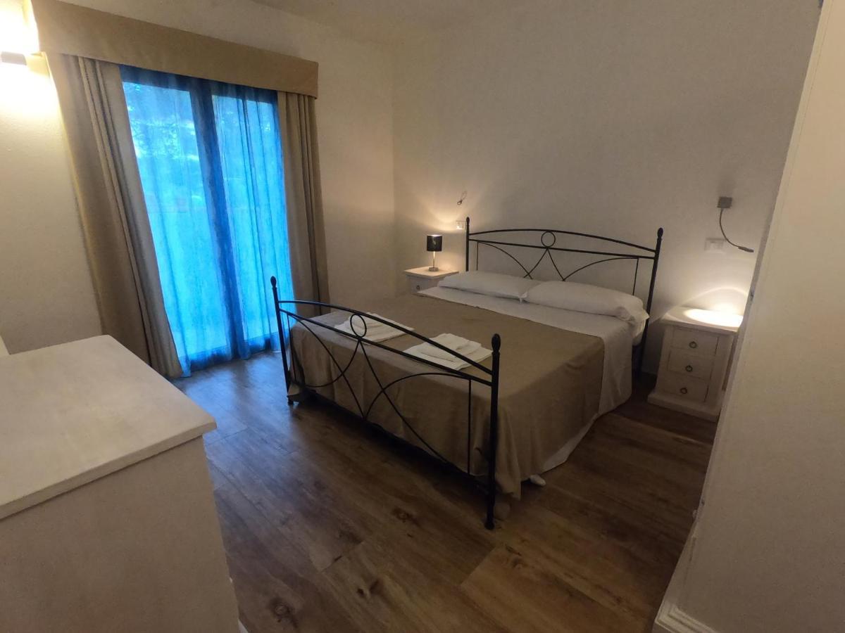 Villa La Conchiglia Rooms Cala Liberotto Exterior foto