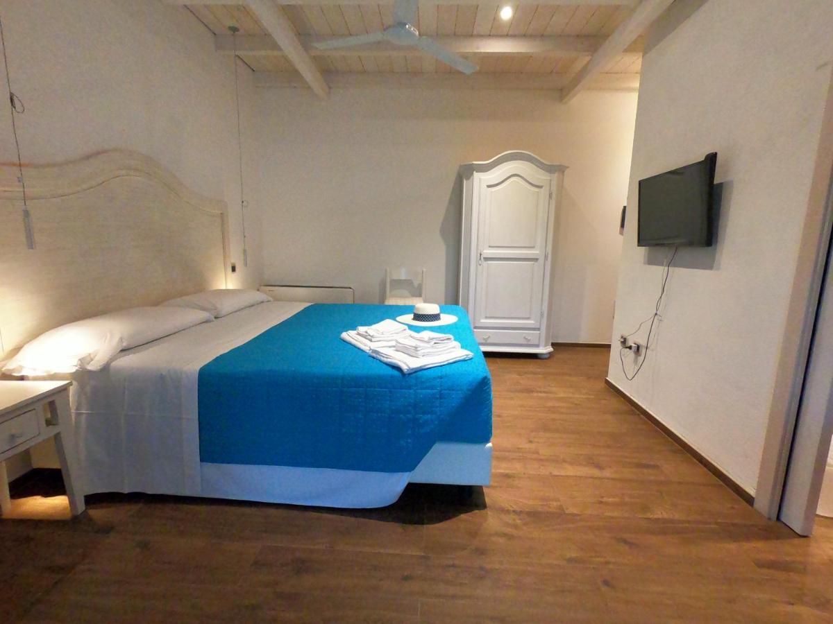 Villa La Conchiglia Rooms Cala Liberotto Exterior foto