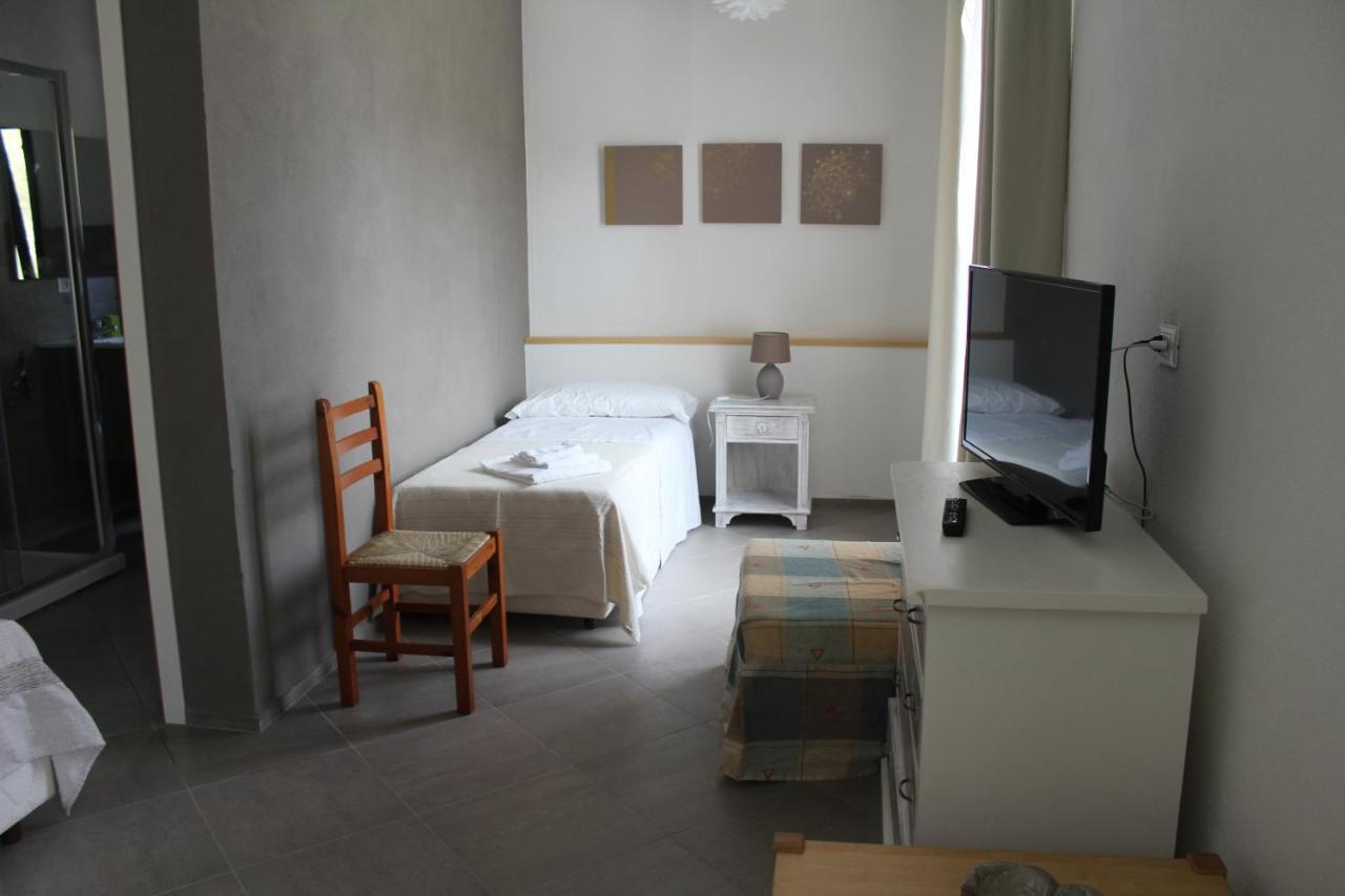 Villa La Conchiglia Rooms Cala Liberotto Exterior foto